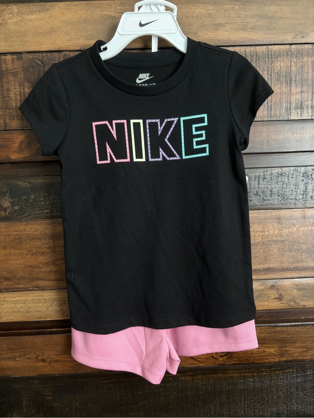 💕NWT Toddler Nike Black w/ Rainbow Logo Tee & Pink Shorts Set💕